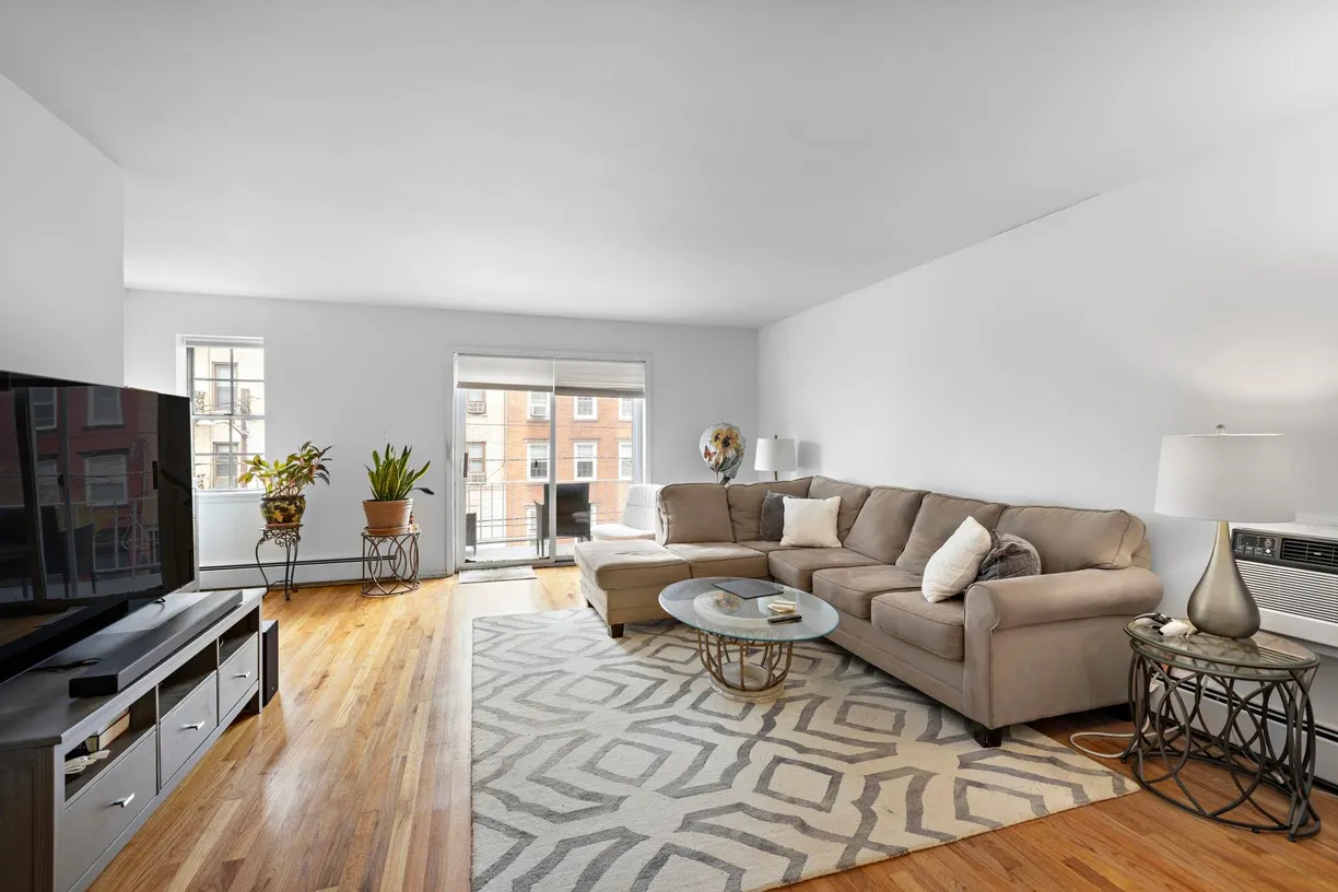 Jersey City/Hoboken Real Estate | View 623 PARK AVE, 2 | 3 Beds, 1 Bath
