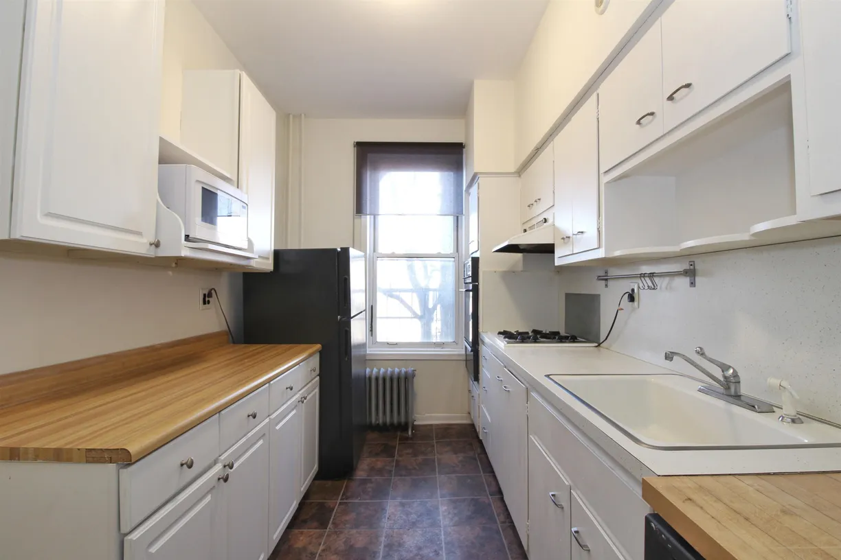 Jersey City/Hoboken Real Estate | View 704 WASHINGTON ST, 3 | Listing