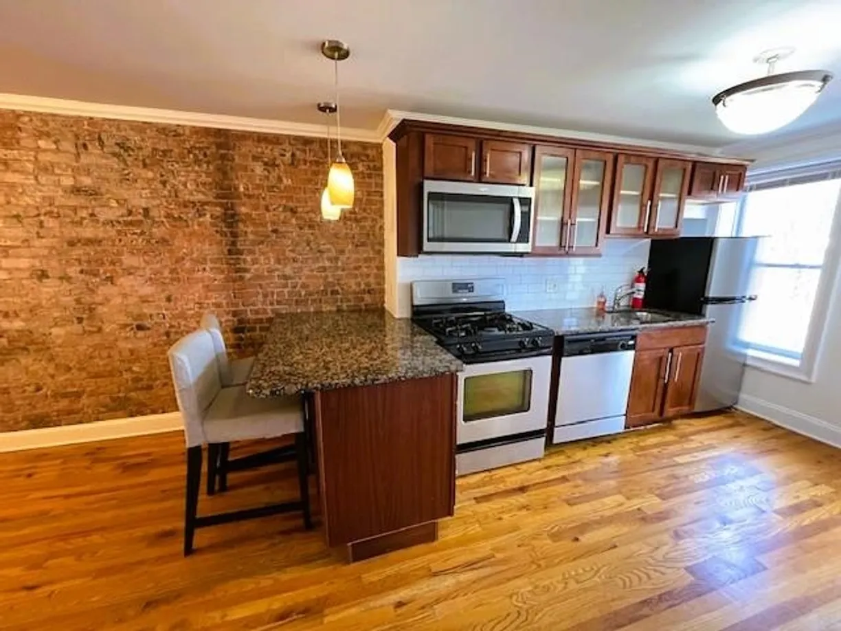 Jersey City/Hoboken Real Estate | View 206 6TH ST | 1 Bed, 1 Bath