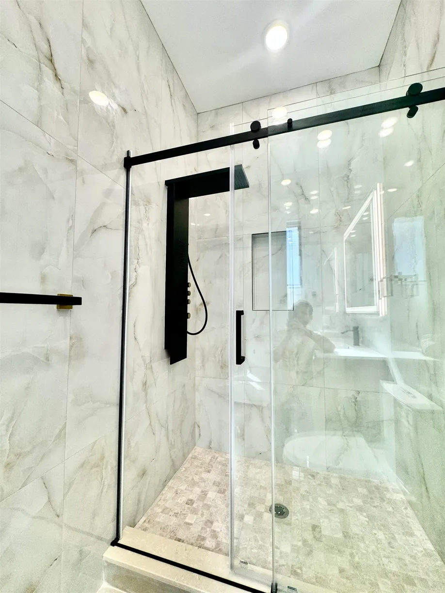 Jersey City/Hoboken Real Estate | View 270 TERRACE AVE, 1 | Listing