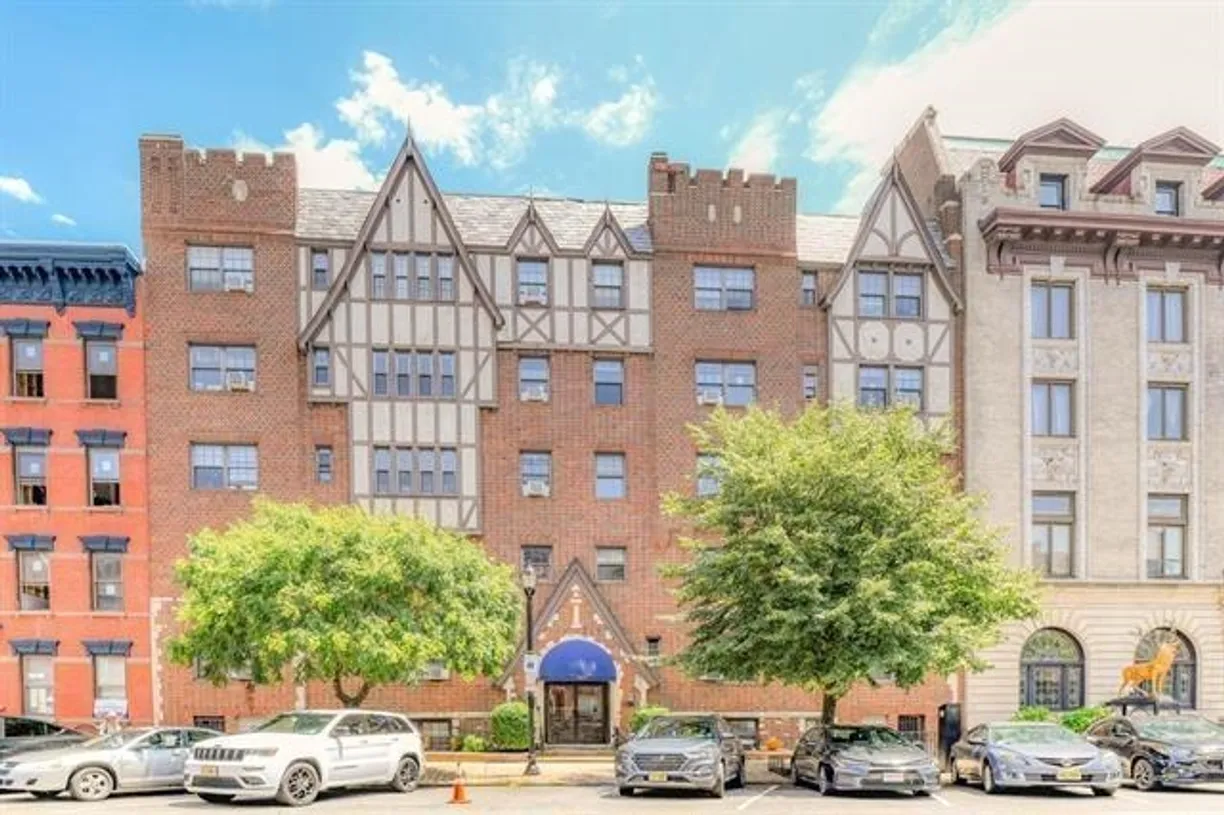 Jersey City/Hoboken Real Estate | View 1015 WASHINGTON ST, 7 | 1 Bath