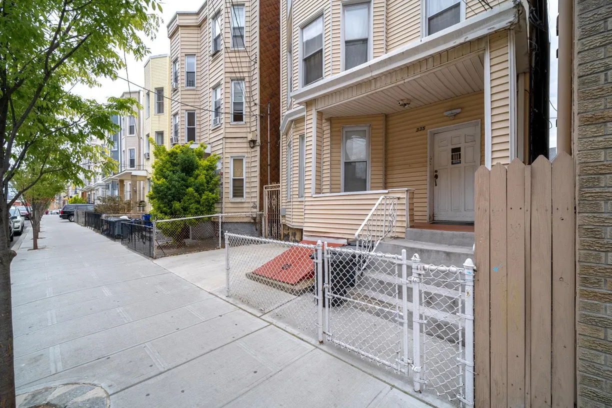 Jersey City/Hoboken Real Estate | View 335 47TH ST, 3 | Listing