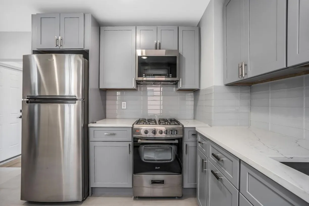 Jersey City/Hoboken Real Estate | View 120 36TH ST, 2 | 2 Beds, 1 Bath