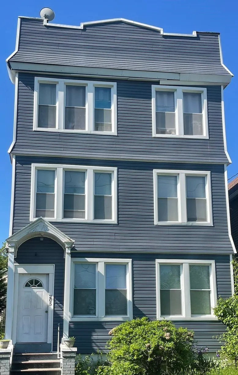 Jersey City/Hoboken Real Estate | View 205 DUNCAN AVE, 6 | 2 Beds, 1 Bath