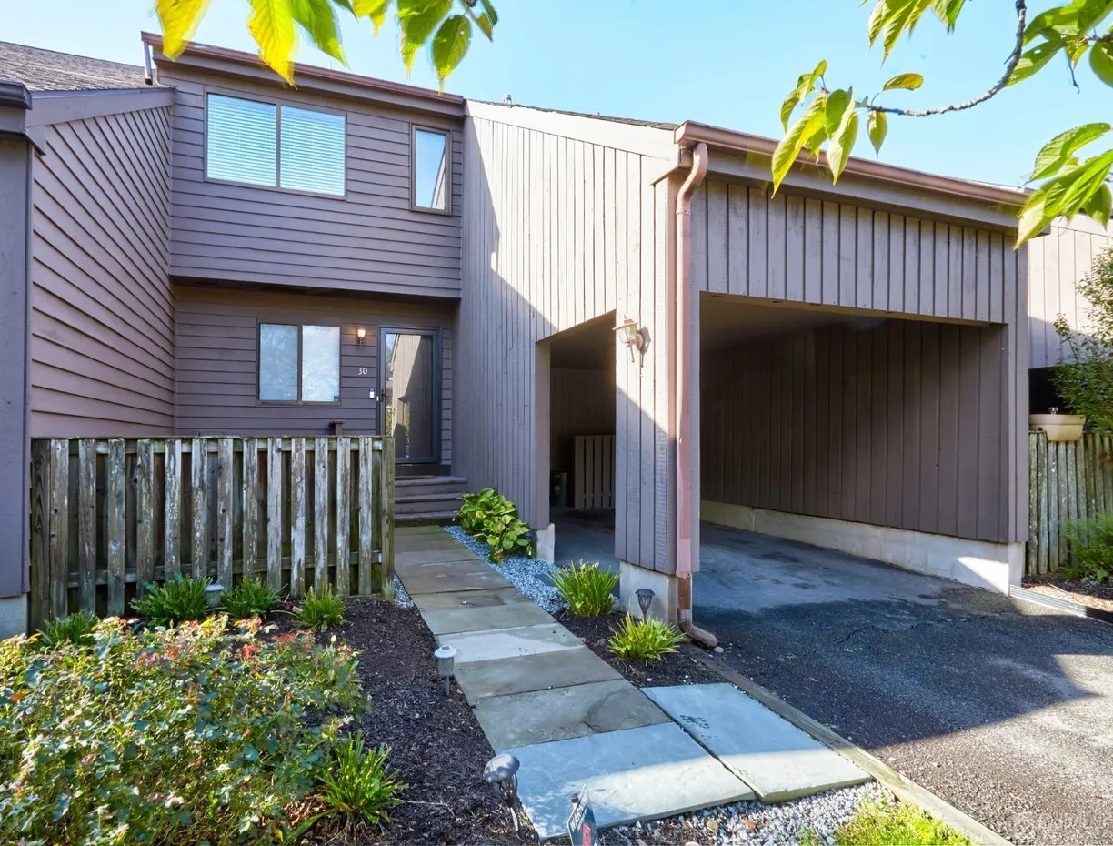 Central NJ/Bucks County, PA Real Estate | View 30 Matthew Drive | 3 Beds, 2 Baths