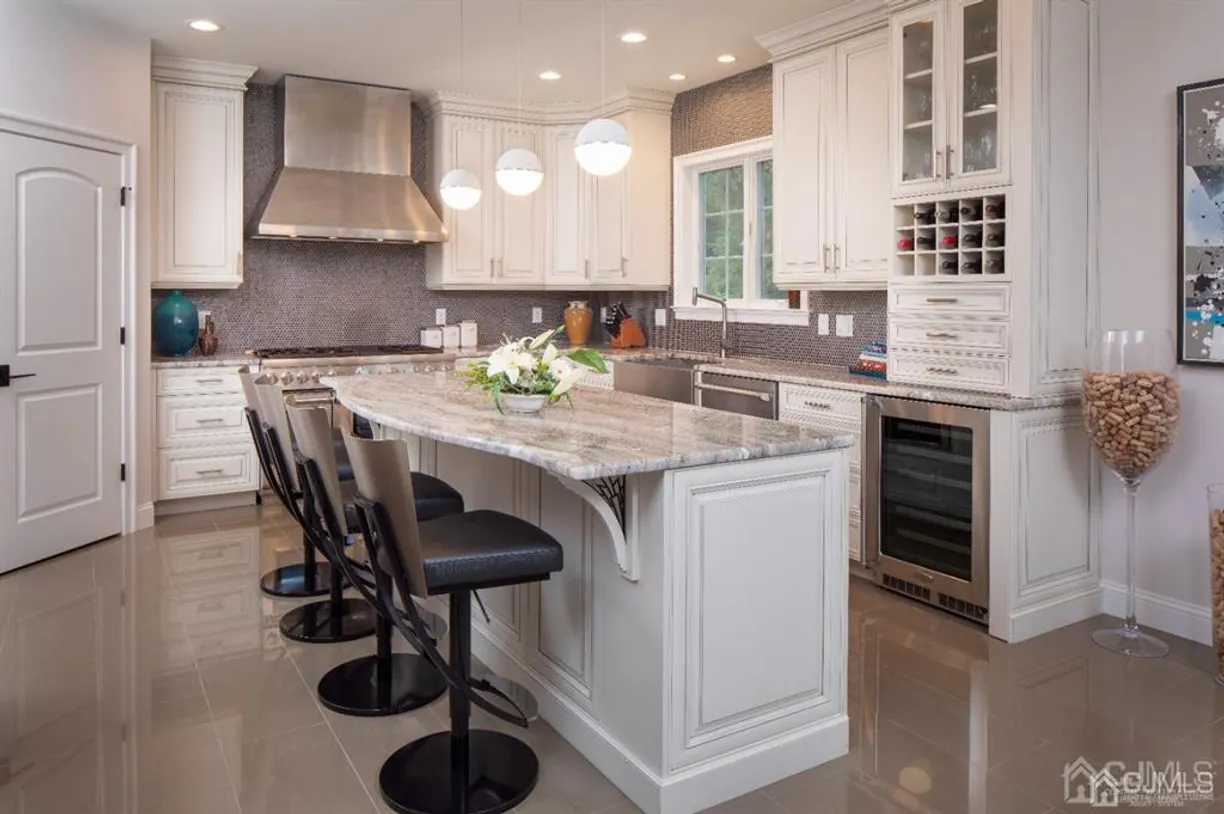 Central NJ/Bucks County, PA Real Estate | View 2 Joye Lane | Listing