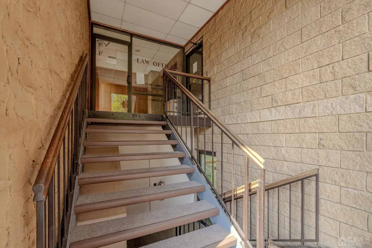 Central NJ/Bucks County, PA Real Estate | View 603 Cranbury Road, 2
