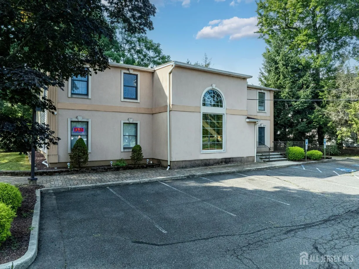 Central NJ/Bucks County, PA Real Estate | View 1562 US Highway 130 Highway | Listing