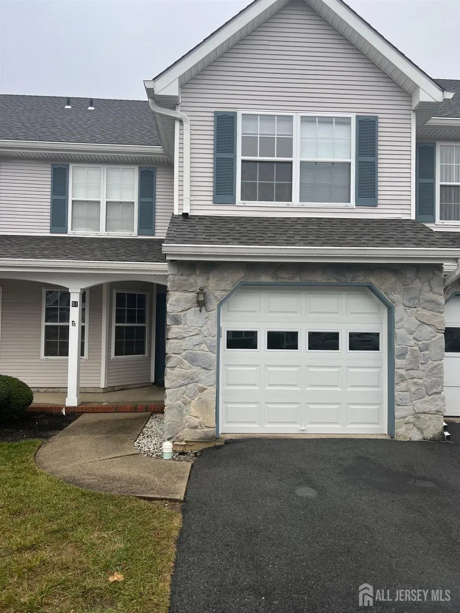Central NJ/Bucks County, PA Real Estate | View 91 JILL Court | 3 Beds, 2 Baths