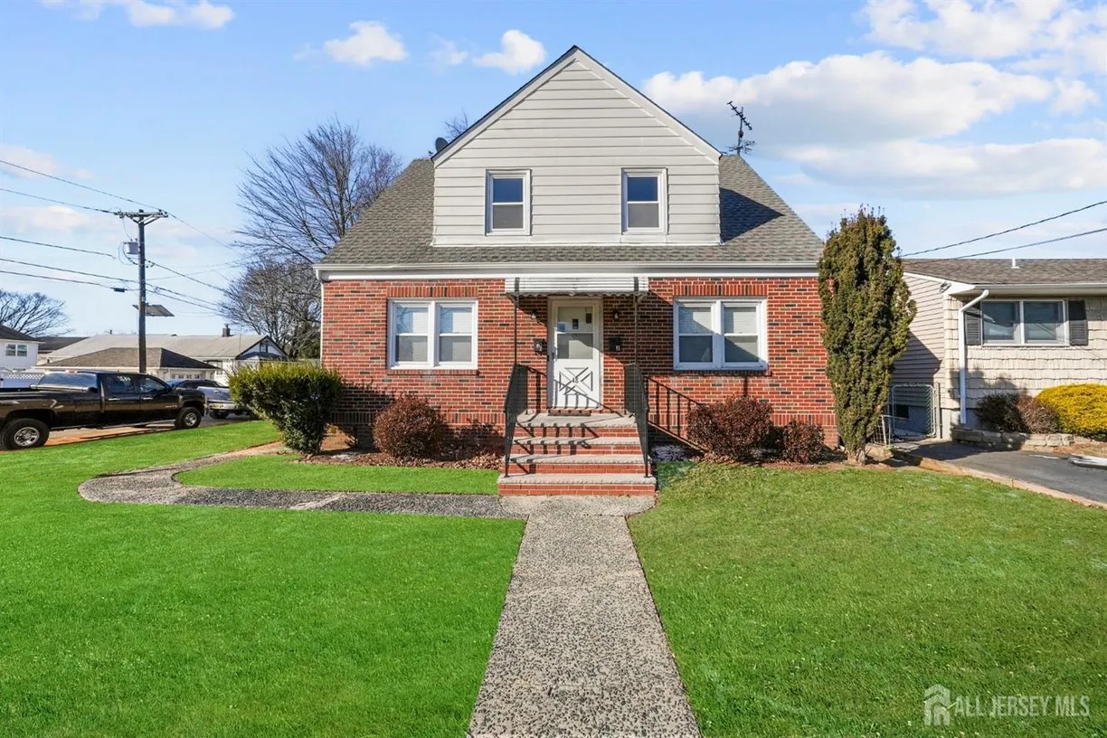 Central NJ/Bucks County, PA Real Estate | View 48 Riverview Avenue | 2 Beds, 1 Bath