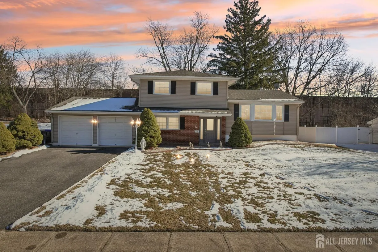 Central NJ/Bucks County, PA Real Estate | View 12 Jean Road | 4 Beds, 2 Baths