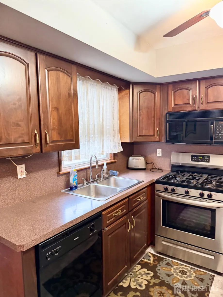 Central NJ/Bucks County, PA Real Estate | View 55 Murdock Street | Listing