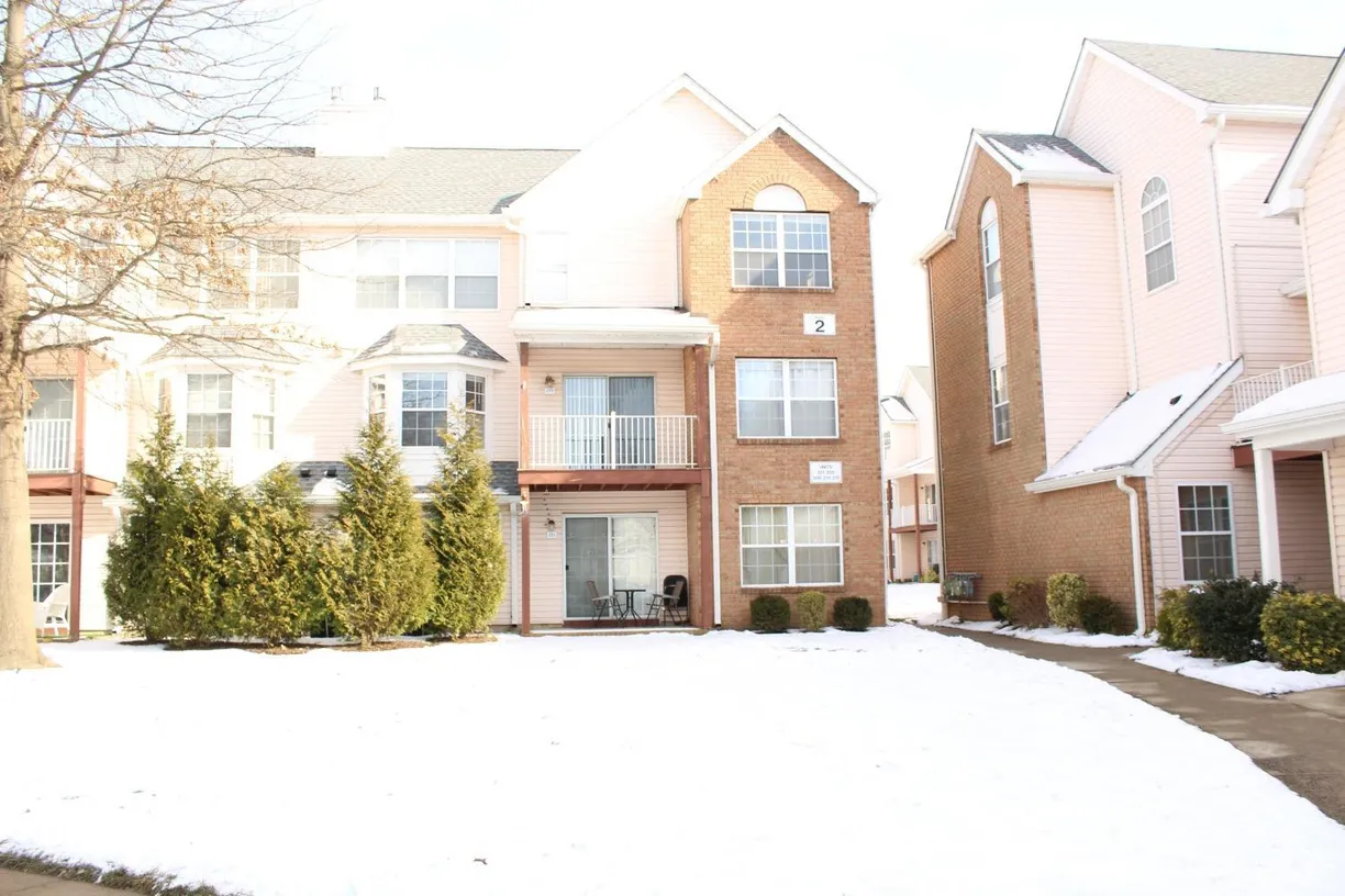 Central NJ/Bucks County, PA Real Estate | View 209 Copeley Way | 2 Beds, 2 Baths
