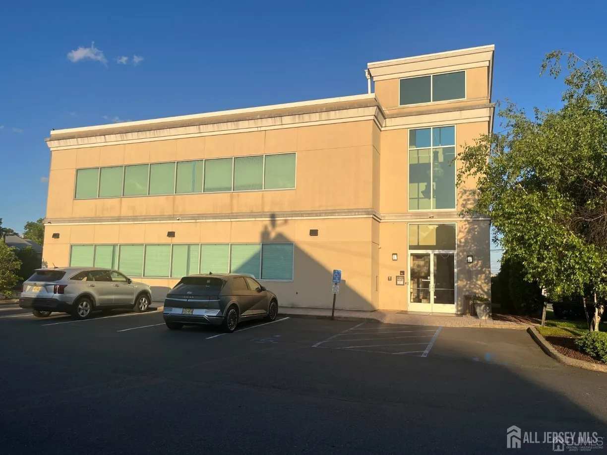 Central NJ/Bucks County, PA Real Estate | View 838 Green Street, 1A | Listing