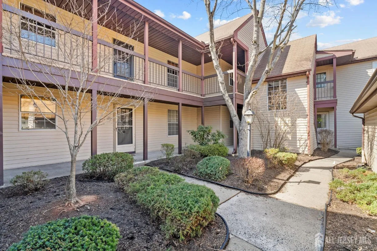 Central NJ/Bucks County, PA Real Estate | View 126 Concordia Circle, F | 2 Beds, 1 Bath
