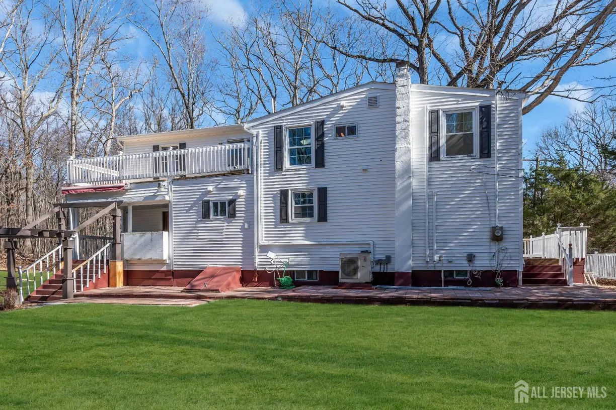 Central NJ/Bucks County, PA Real Estate | View 241 Deans Rhode Hall Road | 4 Beds, 2 Baths
