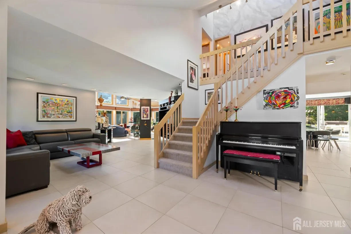 Central NJ/Bucks County, PA Real Estate | View 7 Leighton Drive | Listing
