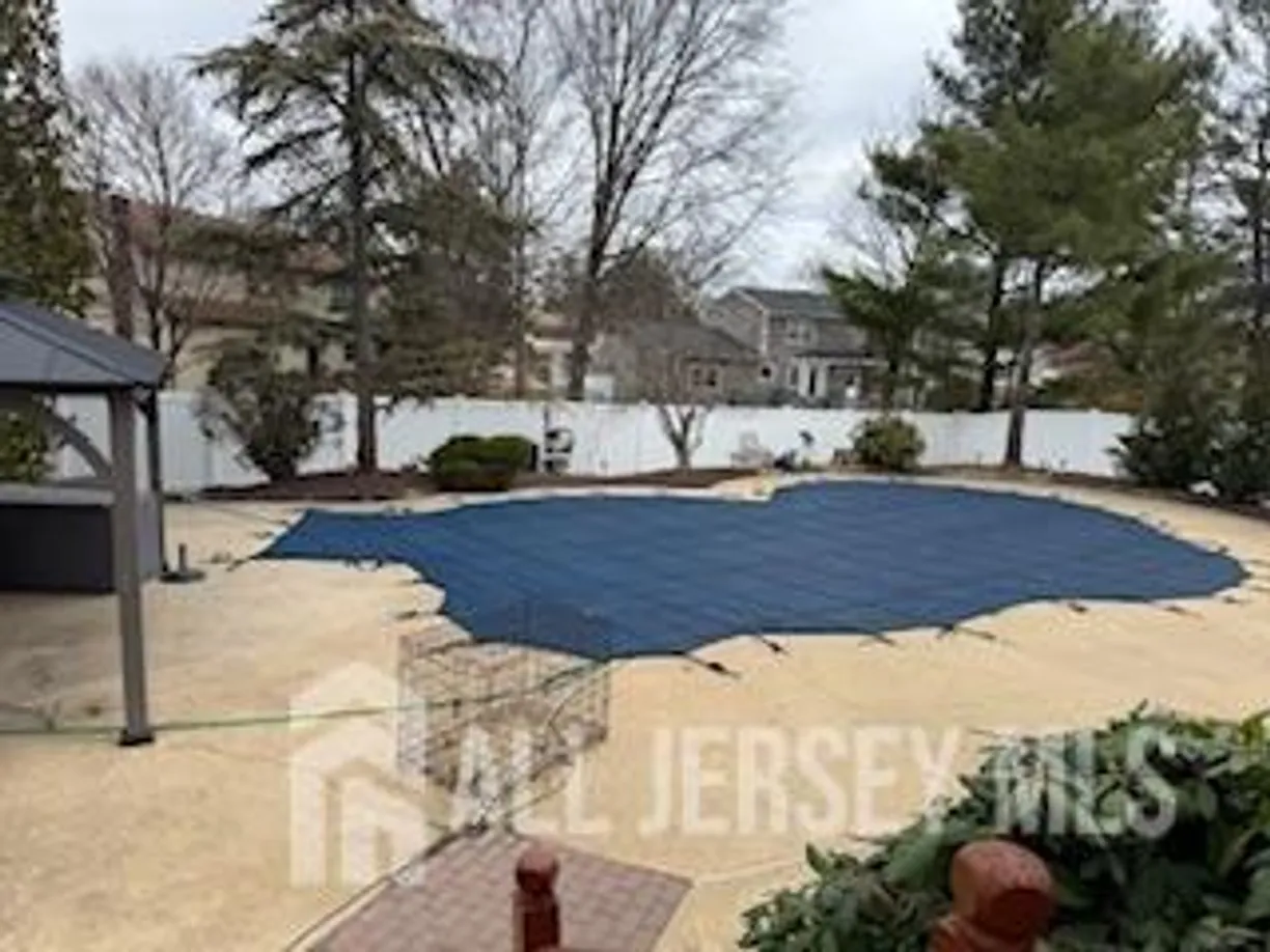 Central NJ/Bucks County, PA Real Estate | View 48 Eastern Drive | Listing
