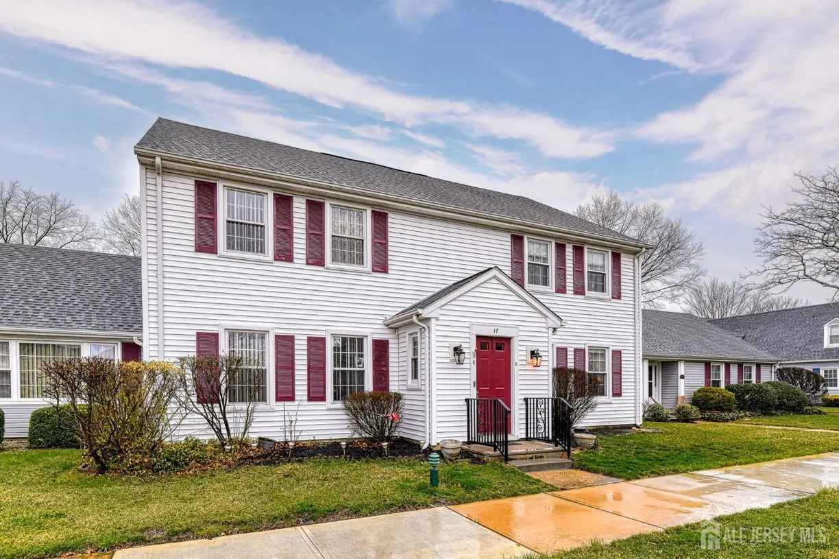 Central NJ/Bucks County, PA Real Estate | View 17-D Old Nassau Road | 2 Beds, 1 Bath