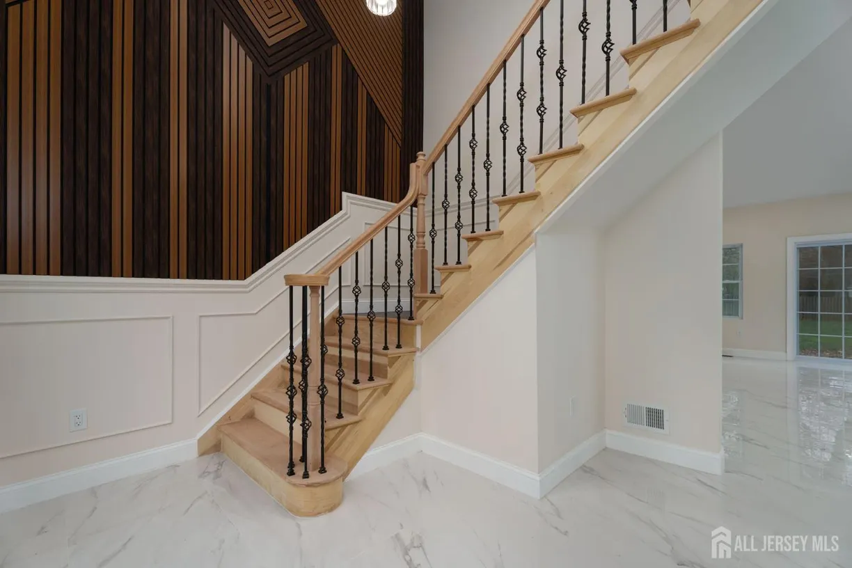 Central NJ/Bucks County, PA Real Estate | View 237 Varsity Avenue | Listing