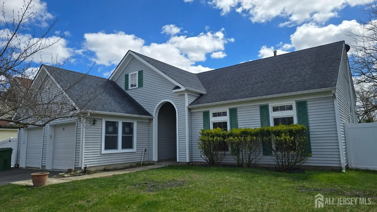 Central NJ/Bucks County, PA Real Estate | View 86 Canal Street | 3 Beds, 2 Baths