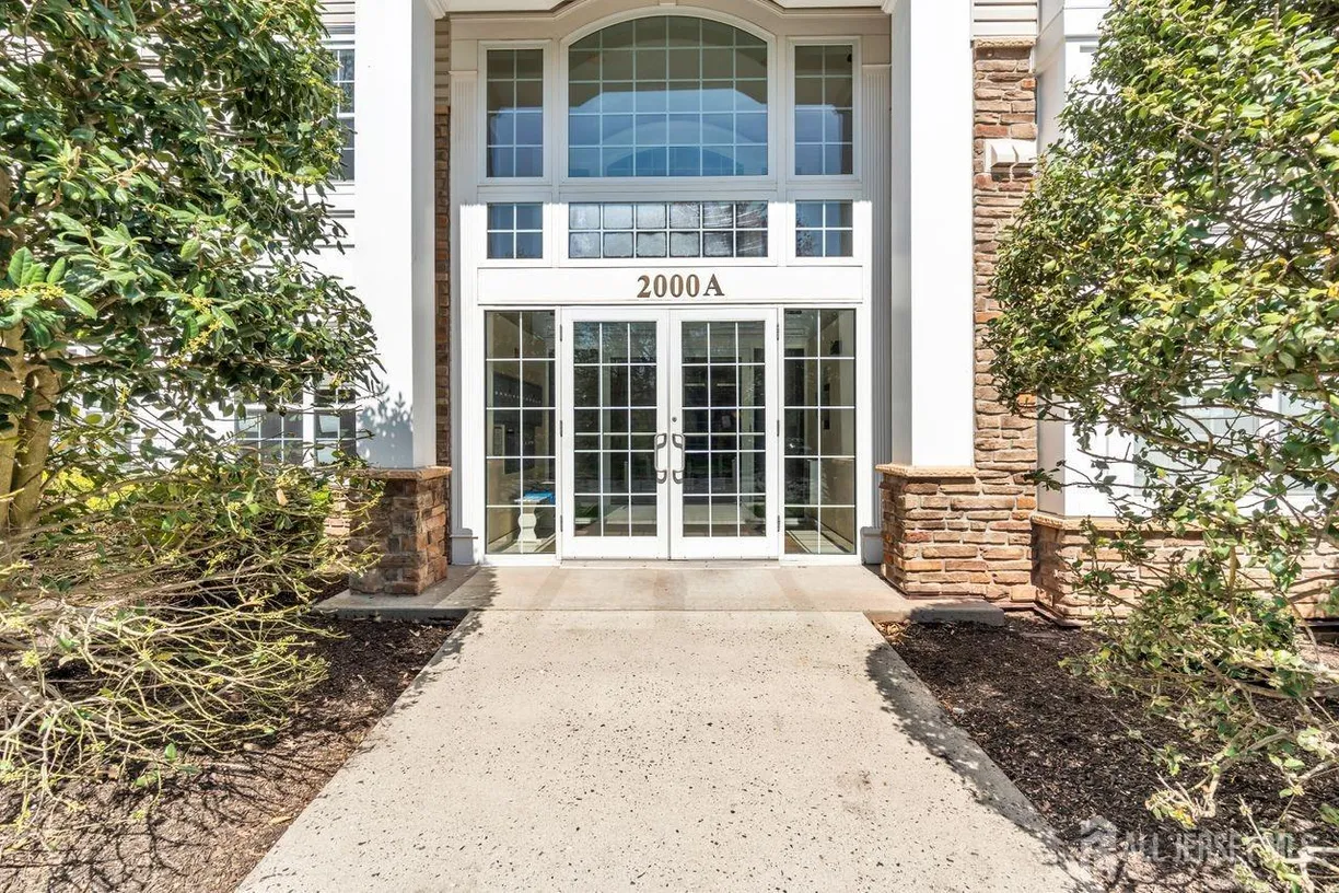 Central NJ/Bucks County, PA Real Estate | View 2204 Conrad Way | 2 Beds, 2 Baths