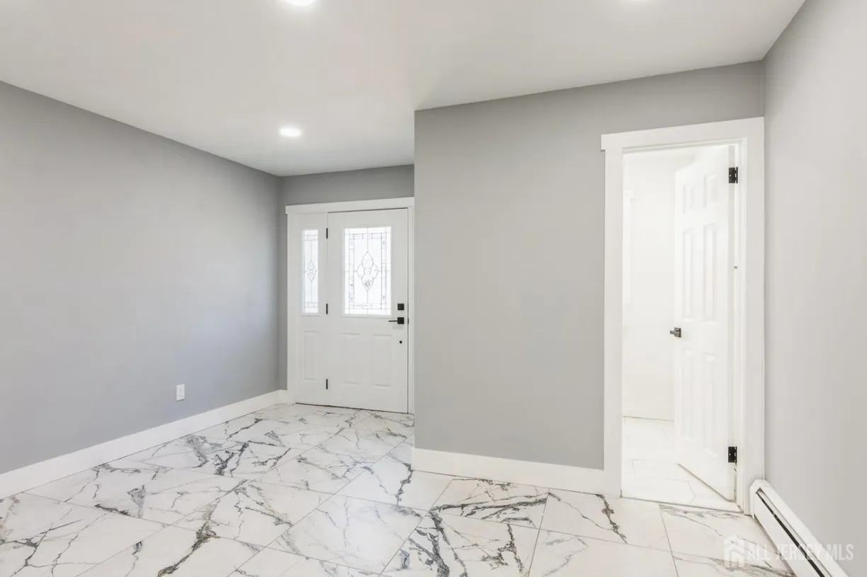 Central NJ/Bucks County, PA Real Estate | View 8 Cardinal Avenue | Listing