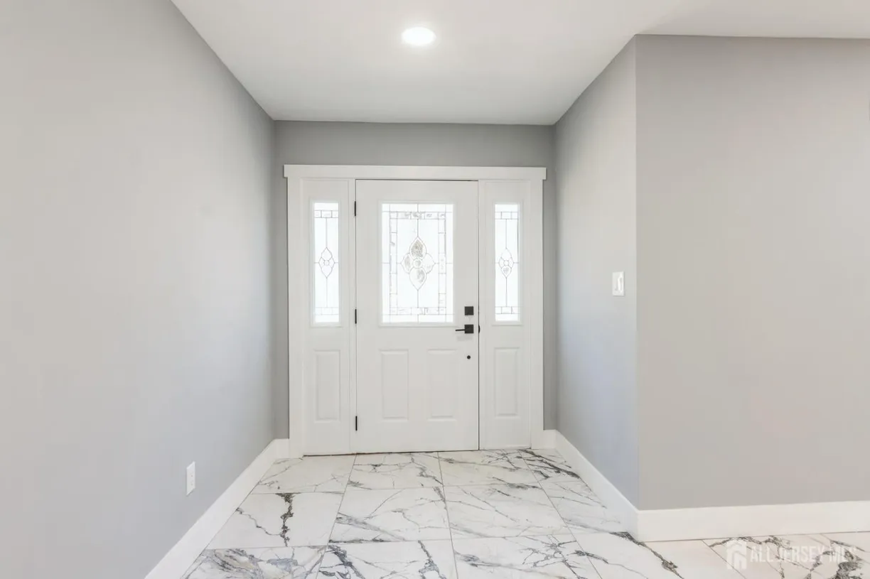 Central NJ/Bucks County, PA Real Estate | View 8 Cardinal Avenue | Listing