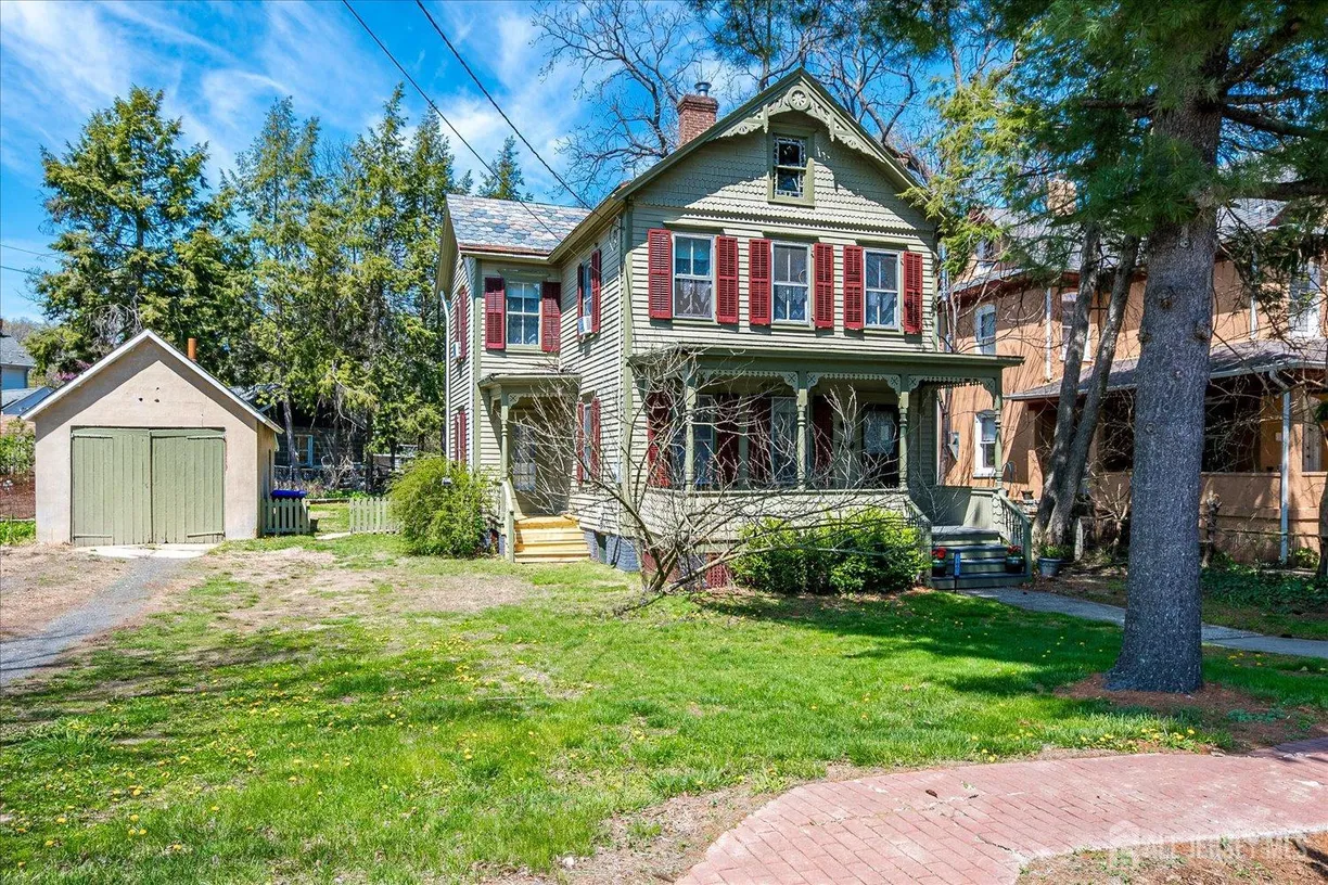 Central NJ/Bucks County, PA Real Estate | View 160 Main Street | 4 Beds, 1 Bath