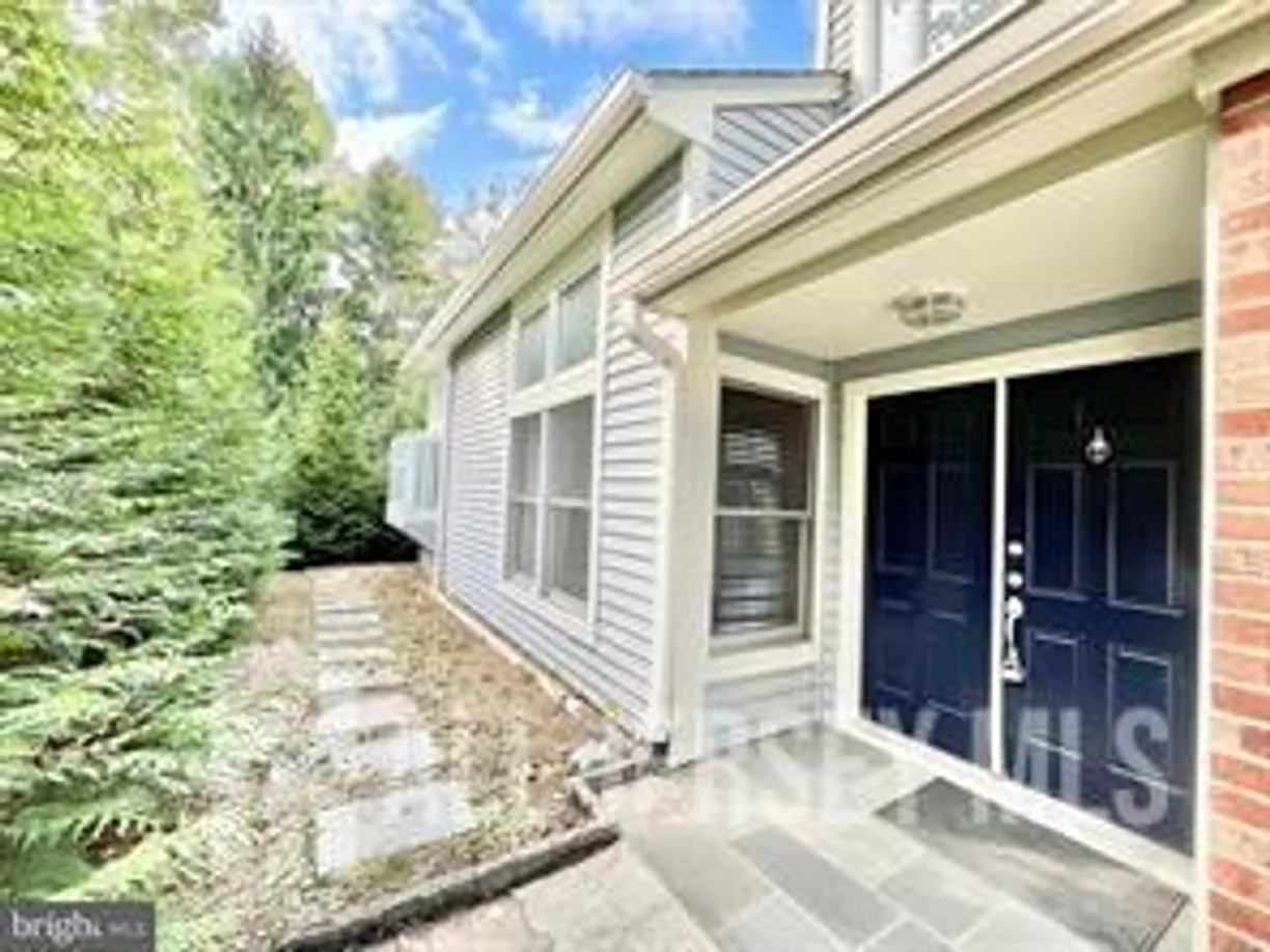 Central NJ/Bucks County, PA Real Estate | View 17 stonebridge Lane | Listing