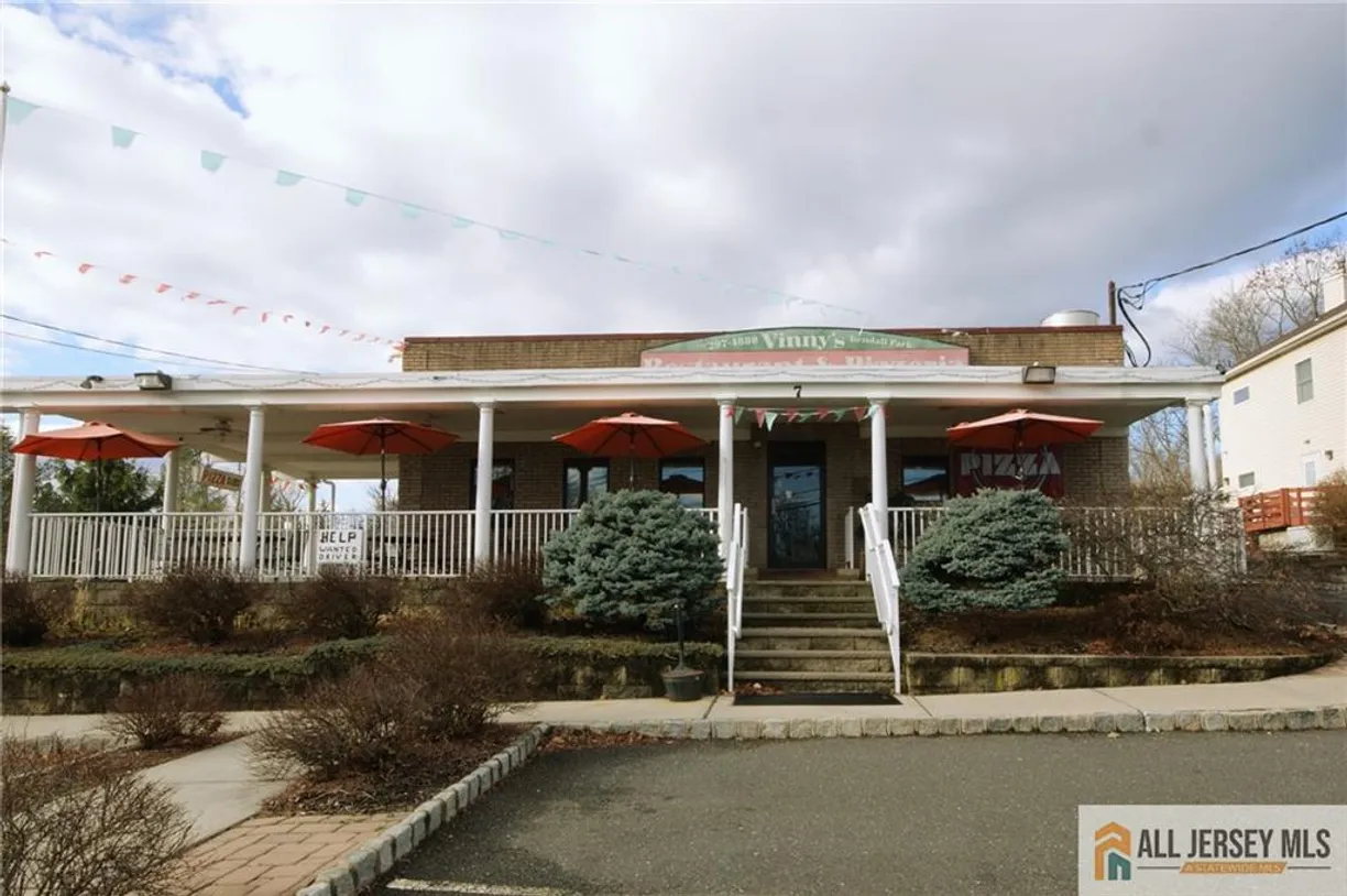 Central NJ/Bucks County, PA Real Estate | View 7 Allston Road | Listing