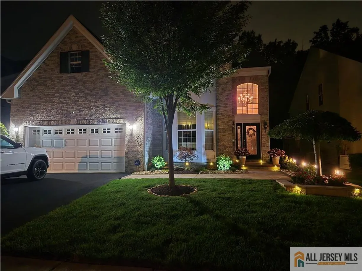 Central NJ/Bucks County, PA Real Estate | View 20 Bellingham Drive | Listing