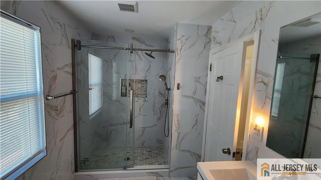 Central NJ/Bucks County, PA Real Estate | View 307 Poll Place | Listing