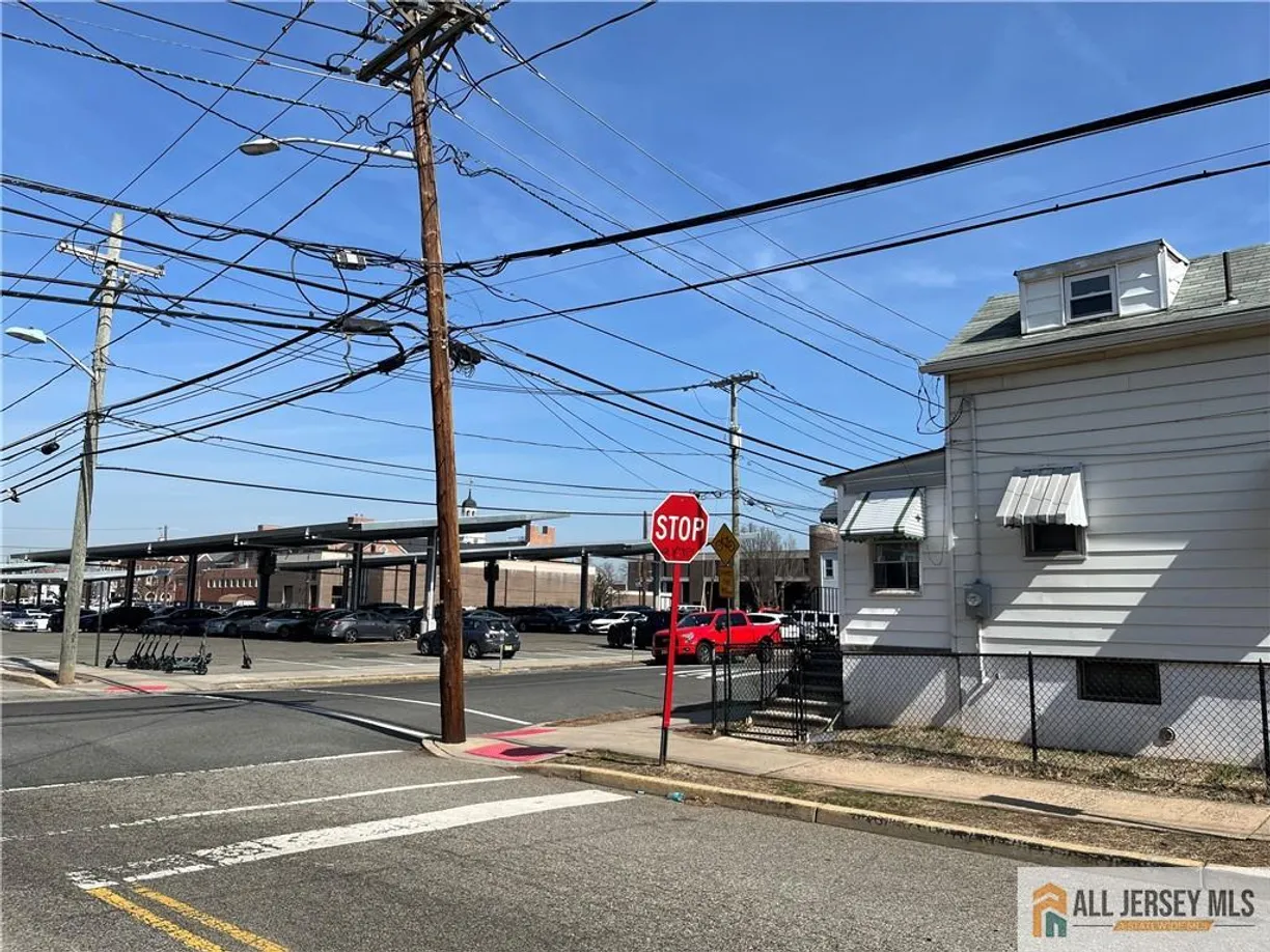 Central NJ/Bucks County, PA Real Estate | View 34 Bartlett Street | Listing