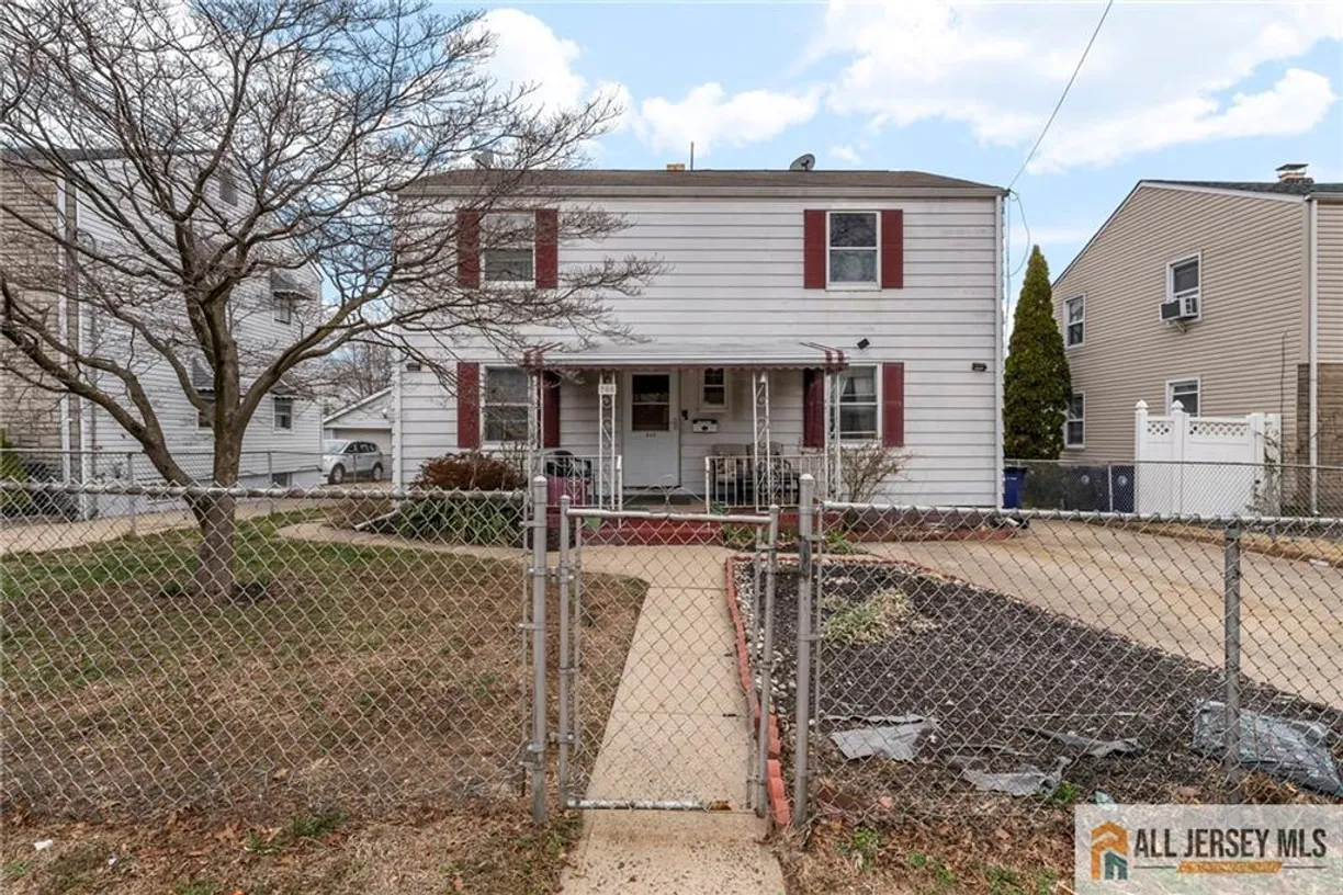 Central NJ/Bucks County, PA Real Estate | View 368 Paderewski Avenue, 1 | 2 Beds, 1 Bath