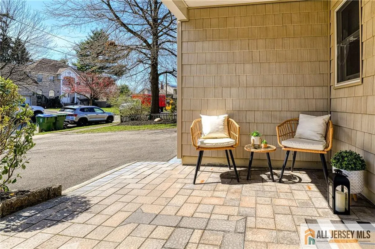 Central NJ/Bucks County, PA Real Estate | View 35 Outcalt Road | Listing