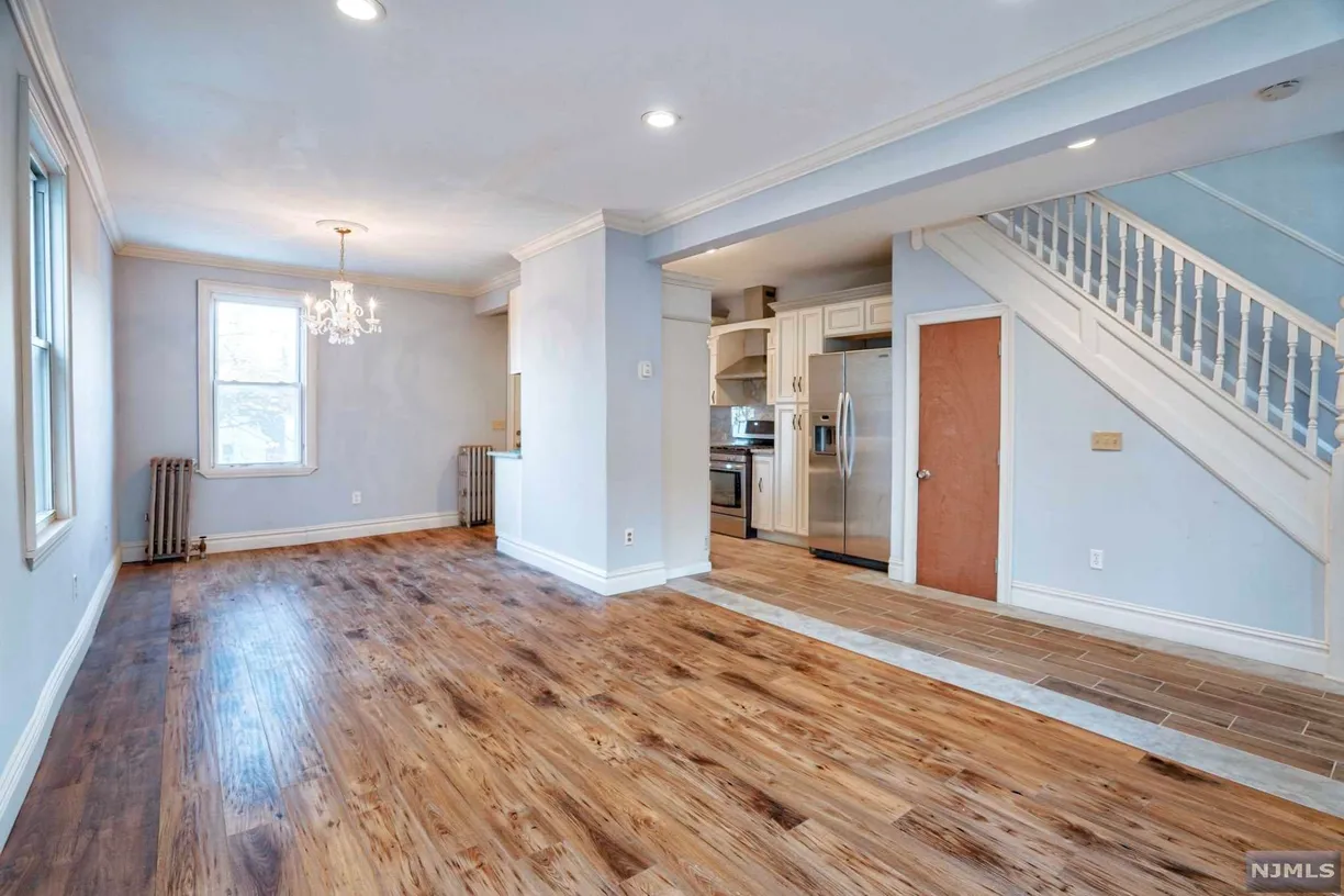 Jersey City/Hoboken Real Estate | View 40 Newton | Listing