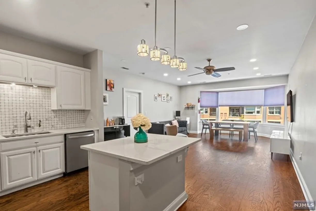 Jersey City/Hoboken Real Estate | View 22 Ave At Port Imperial, 406 | 2 Beds, 2 Baths