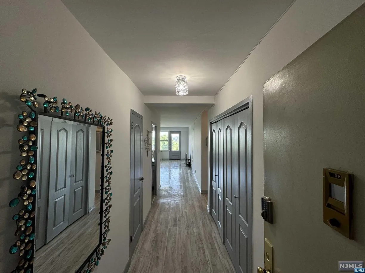 Jersey City/Hoboken Real Estate | View 285 Aycrigg, 10H | Listing