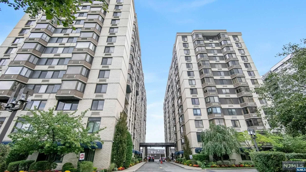 Bergen County Real Estate | View 326 Prospect, 10C | 2 Beds, 2 Baths