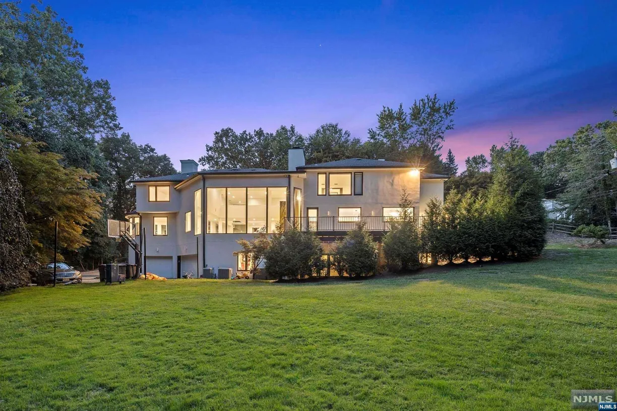 Bergen County Real Estate | View 1 Lambs | Listing