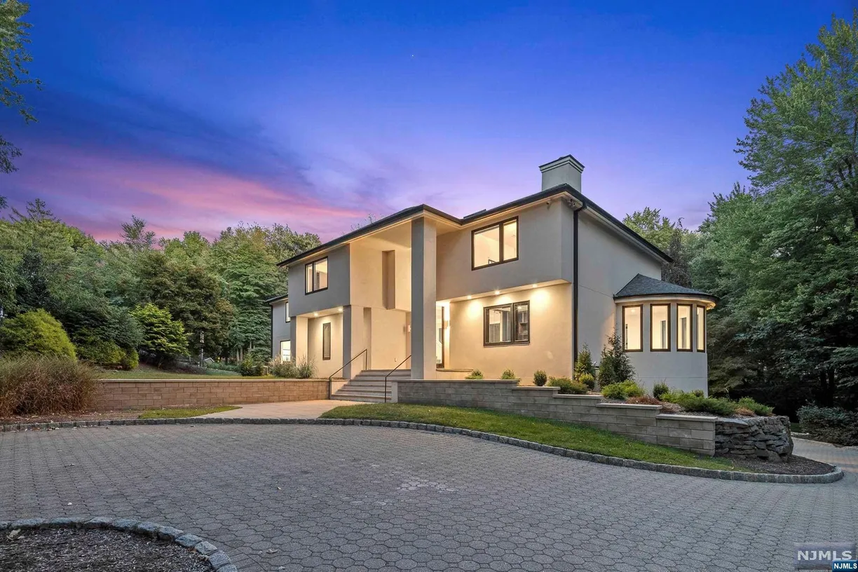 Bergen County Real Estate | View 1 Lambs | Listing