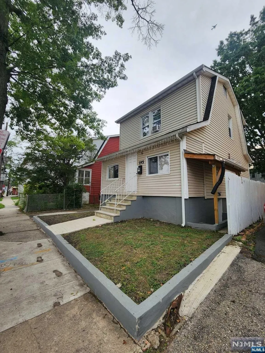 Jersey City/Hoboken Real Estate | View 195 Sunset | Listing