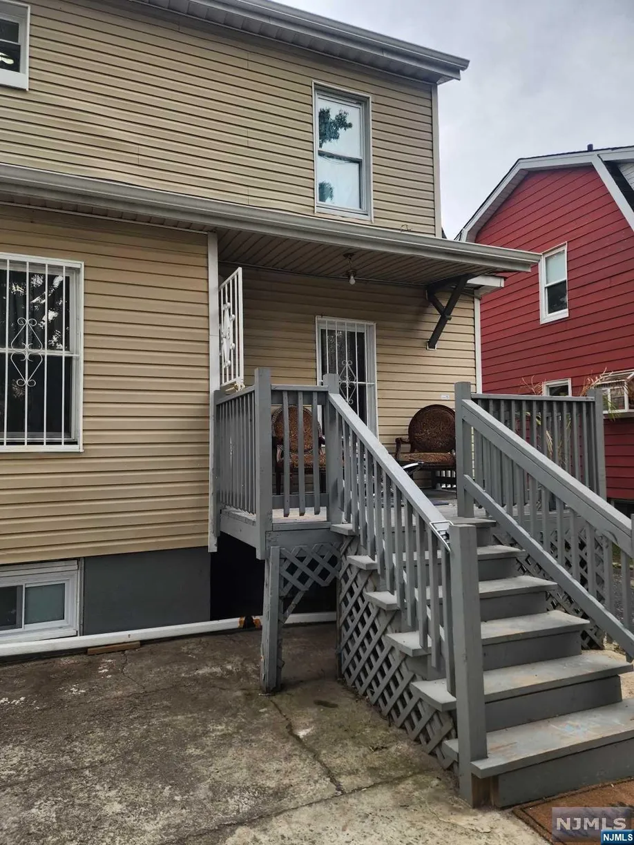 Jersey City/Hoboken Real Estate | View 195 Sunset | Listing