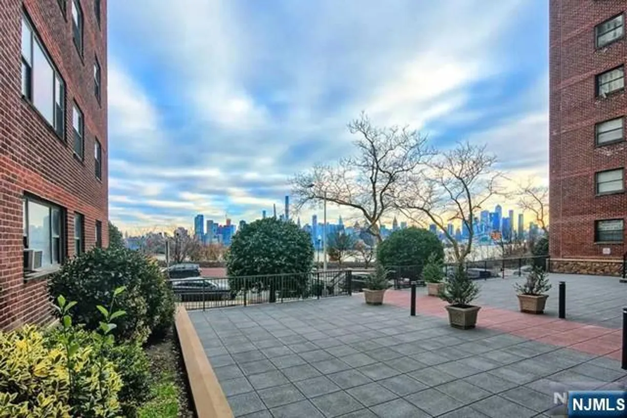 Jersey City/Hoboken Real Estate | View 6515 Boulevard East, G1 | Listing