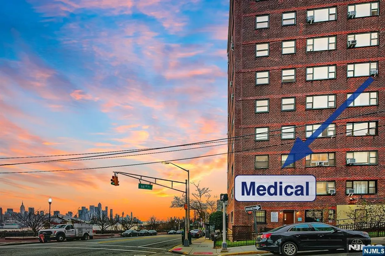 Jersey City/Hoboken Real Estate | View 6515 Boulevard East, G1 | Listing
