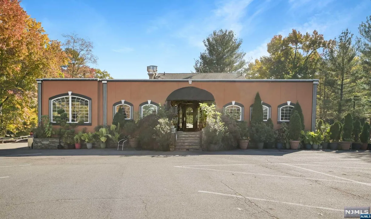 Jersey City/Hoboken Real Estate | View 292 Passaic | Listing