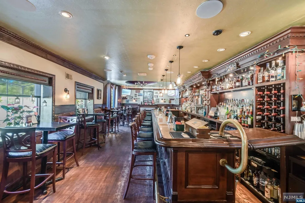 Jersey City/Hoboken Real Estate | View 292 Passaic | Listing