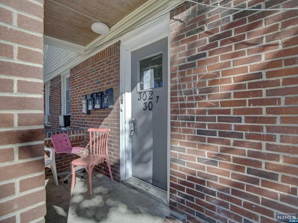 Jersey City/Hoboken Real Estate | View 304 Hope | Listing