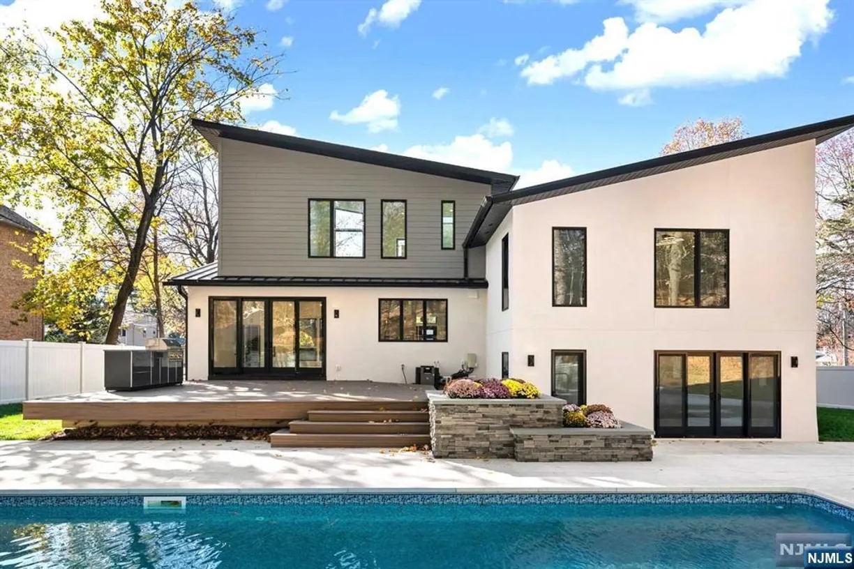 Bergen County Real Estate | View 47 Irene | 5 Beds, 4 Baths
